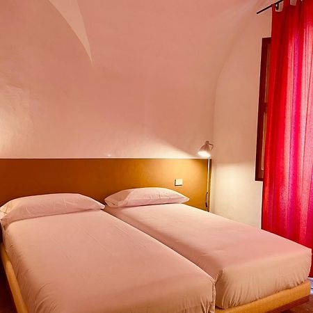 Apartaments Can Gibert Castello  D'Empuries Kültér fotó